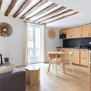home-suite-home-grands-boulevards-21.fr-paris.fr/