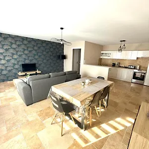 Le Petit Phuket Apartment